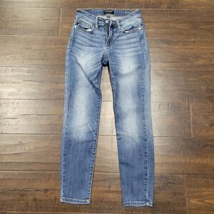 Judy Blue Women's Boyfriend Jeans in Light Blue